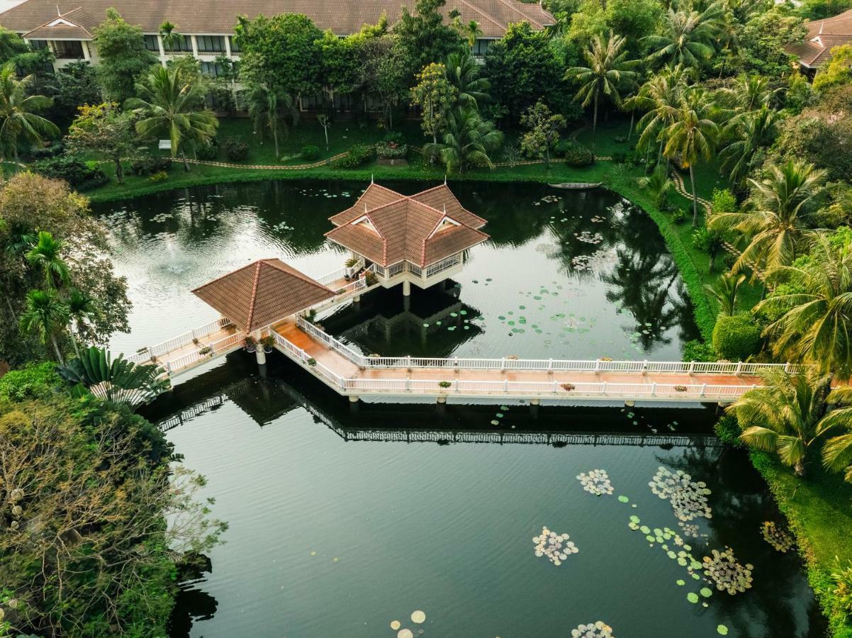 Sofitel Angkor Phokeethra Golf & Spa Resort Сиемрип Экстерьер фото